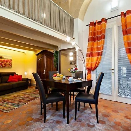 Casa Vacanze De Mari Lecce Extérieur photo