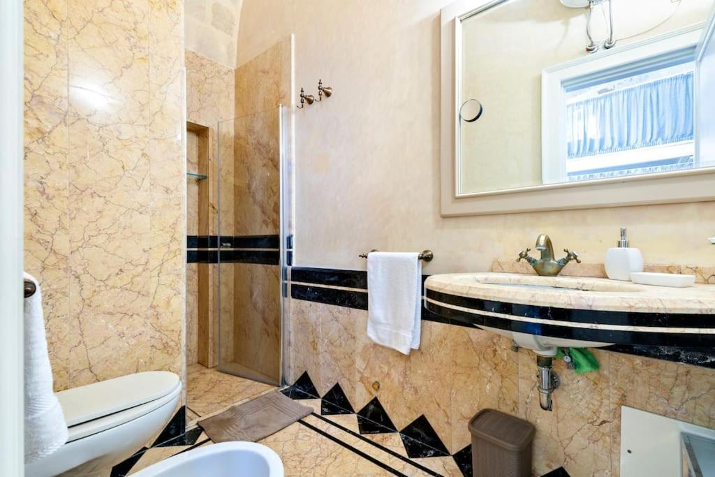 Casa Vacanze De Mari Lecce Extérieur photo
