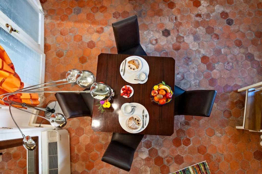 Casa Vacanze De Mari Lecce Extérieur photo